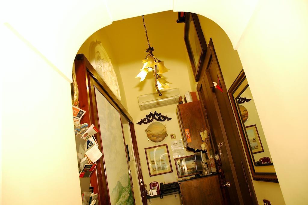 נאפולי B&B Art Suite Principe Umberto מראה חיצוני תמונה